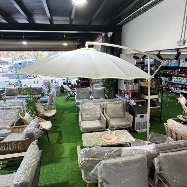 שימשייה בננה עגולה 2.7 מטר