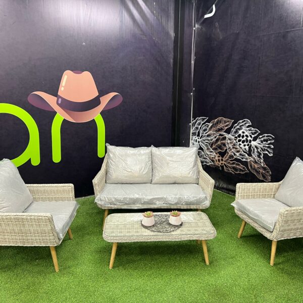 פינת ישיבה דו מושבית עשויה ראטן דגם  ברלין