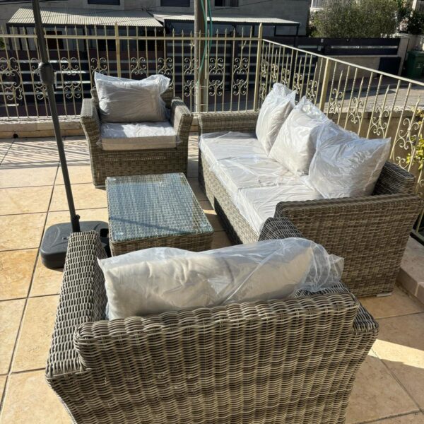 פינת ישיבה תלת מושבית עשויה ראטן דגם AMSTERDAM