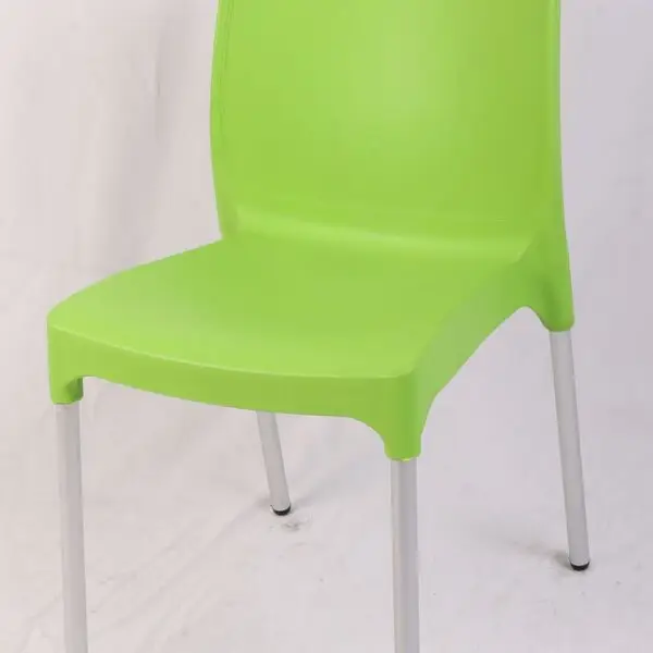 כסא מסעדות במגוון צבעים