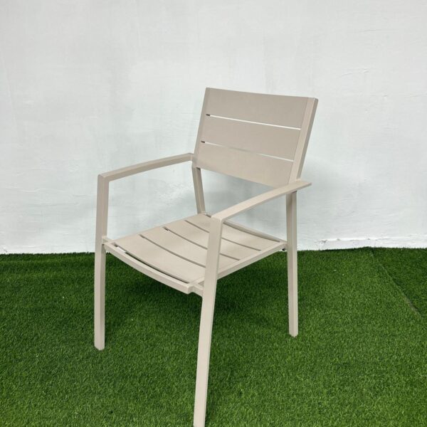 כסא %100 אלומיניום