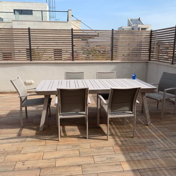 שולחן אלומיניום 216 נפתח-297 רגל אלכסון + 6 כסאות אלומיניום סלינג כפול