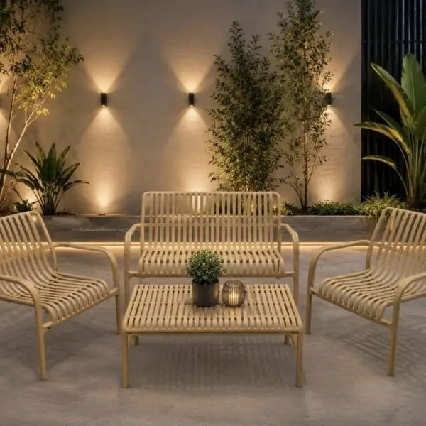 פינת ישיבה עשויה פלסטיק ייצוק דגם ELEGANT במגוון צבעים