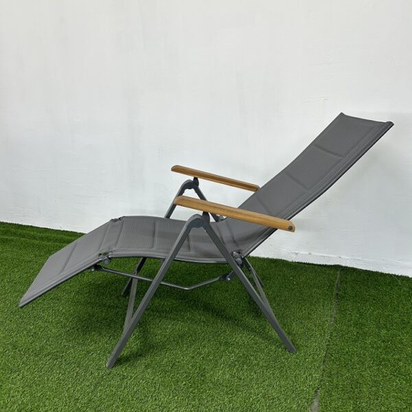 כסא נוח מתכוונן דגם "RELAX"