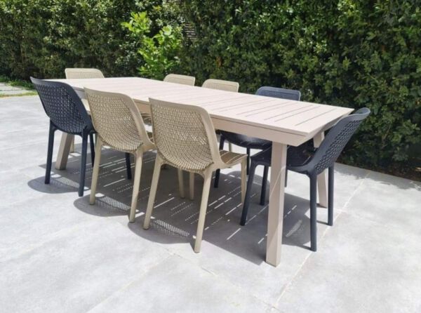 שולחן אלומיניום 216/297 רגל אלכסון + 6 כסאות פלסטיק ייצוק במגוון צבעים