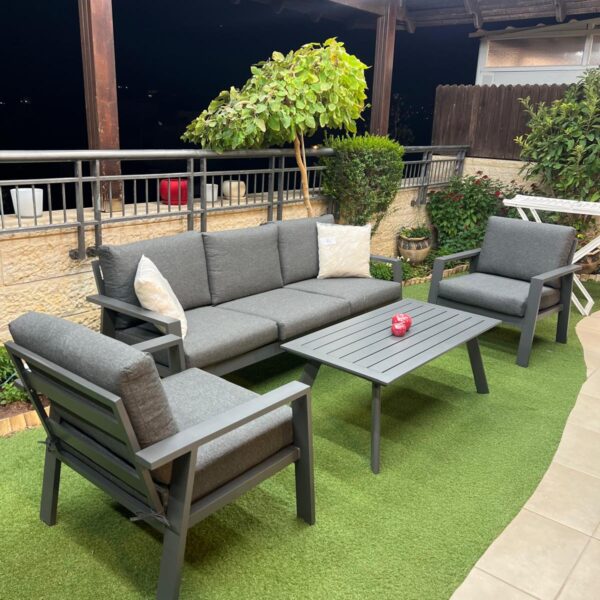 פינת ישיבה תלת מושבית מאלומיניום דגם "ליסבון"