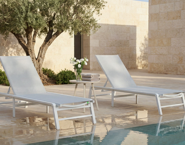 מיטת שיזוף דגם "Tide"