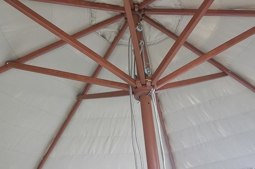 שמשיה בעיצוב קש עגולה – 3 מטר