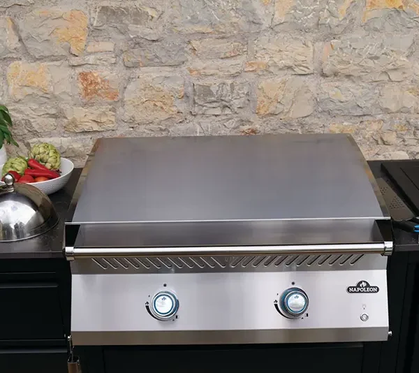 Built-In Griddle מסדרת 700 של Napoleon – גריל פלאנצ'ה BIG32
