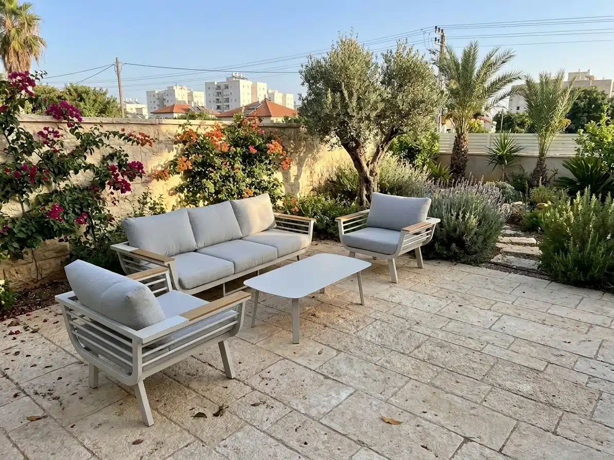 פינת ישיבה תלת מושבית מאלומיניום דגם "פילדלפיה"